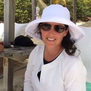 Meet your Posher, Laurie